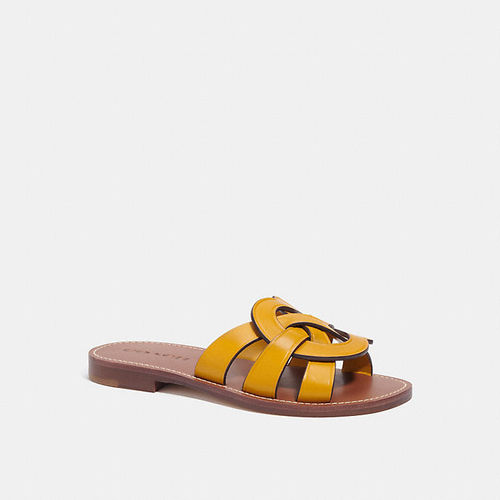 Issa Sandal