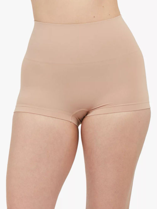 Spanx Medium Control Everyday Shaping Boy Shorts