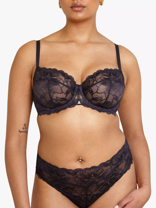 Triumph Amourette Spotlight Padded Underwired T-Shirt Bra, Black at John  Lewis & Partners