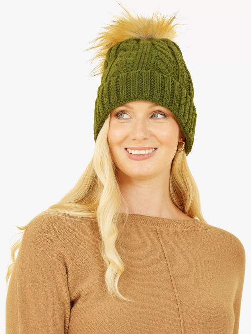 Yumi Cable Knit Pom Pom Hat