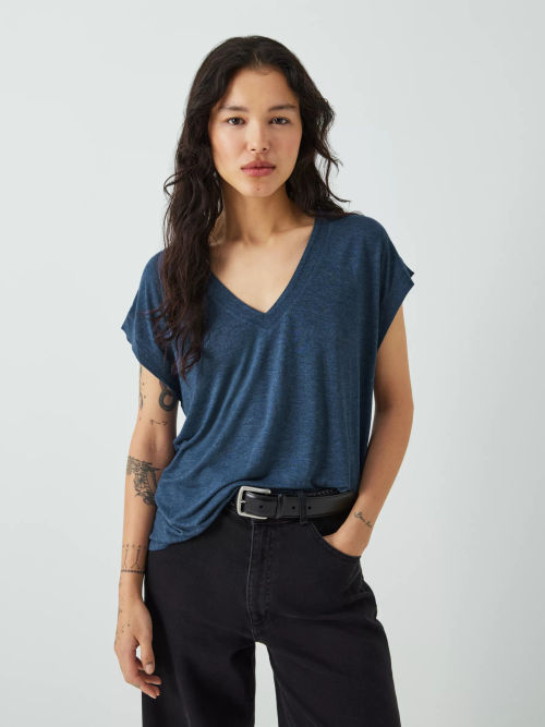 AND/OR Cecile V-Neck T-Shirt