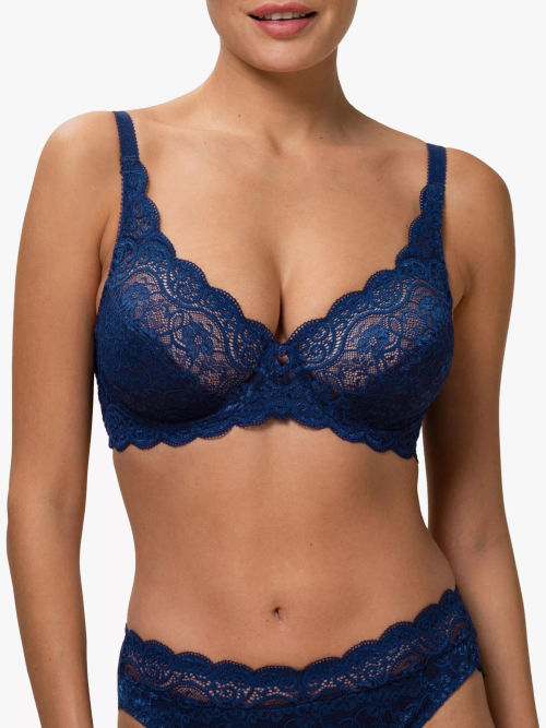 Amourette 300 by Triumph Underwired Lace Bra Black (300W)