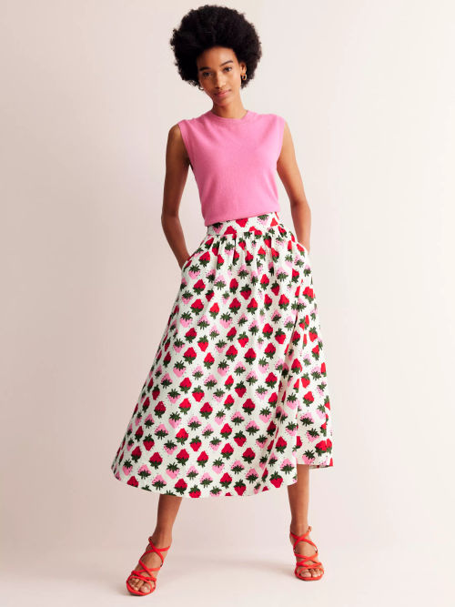 Boden Layla Strawberry Print...