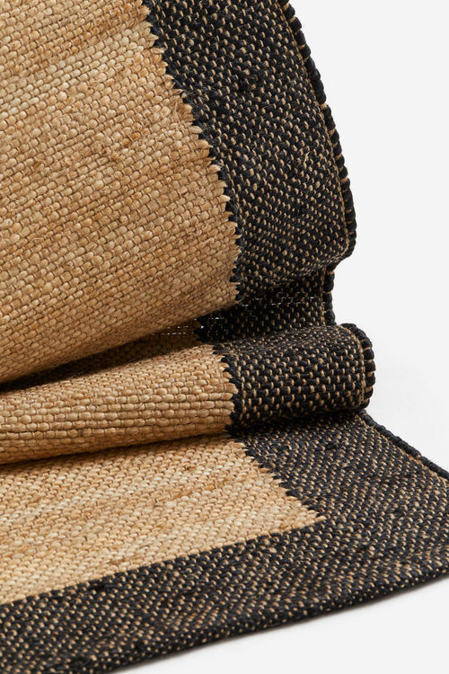 H & M - Rectangular jute rug...