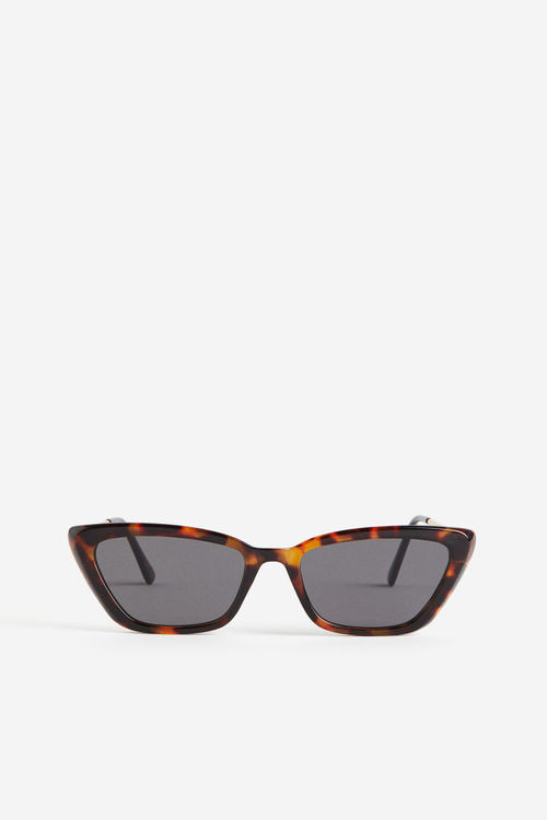 H & M - Cat-eye sunglasses -...