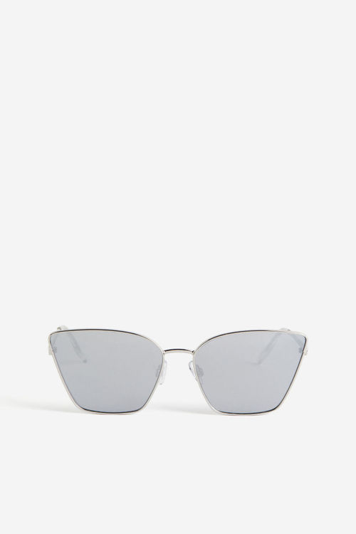 H & M - Cat-eye sunglasses -...