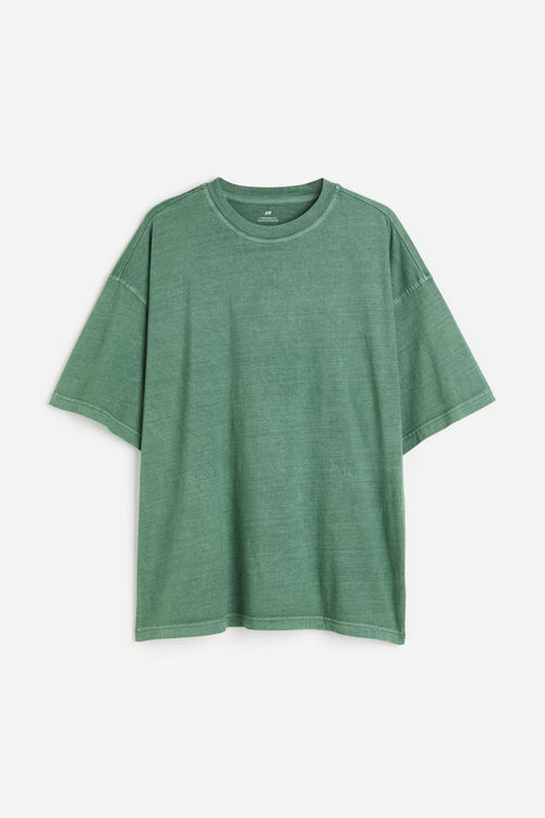 H & M - Oversized Fit T-shirt...