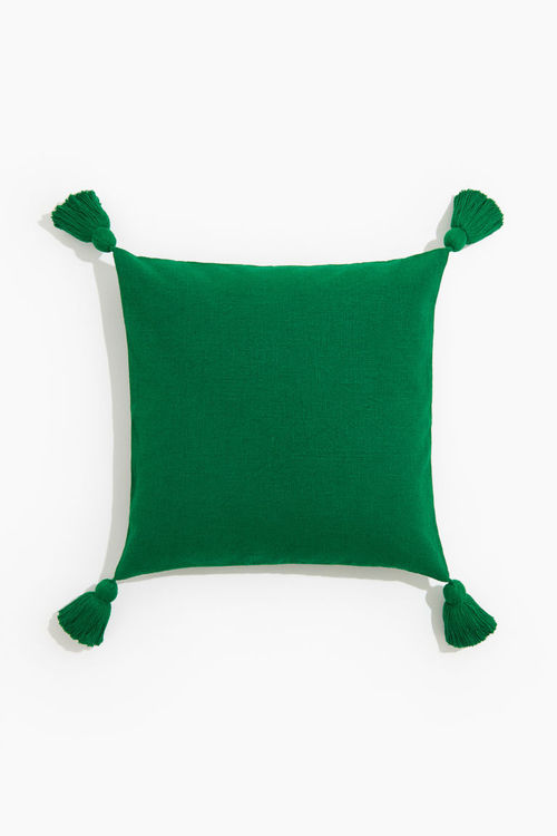 H & M - Tasselled cushion...