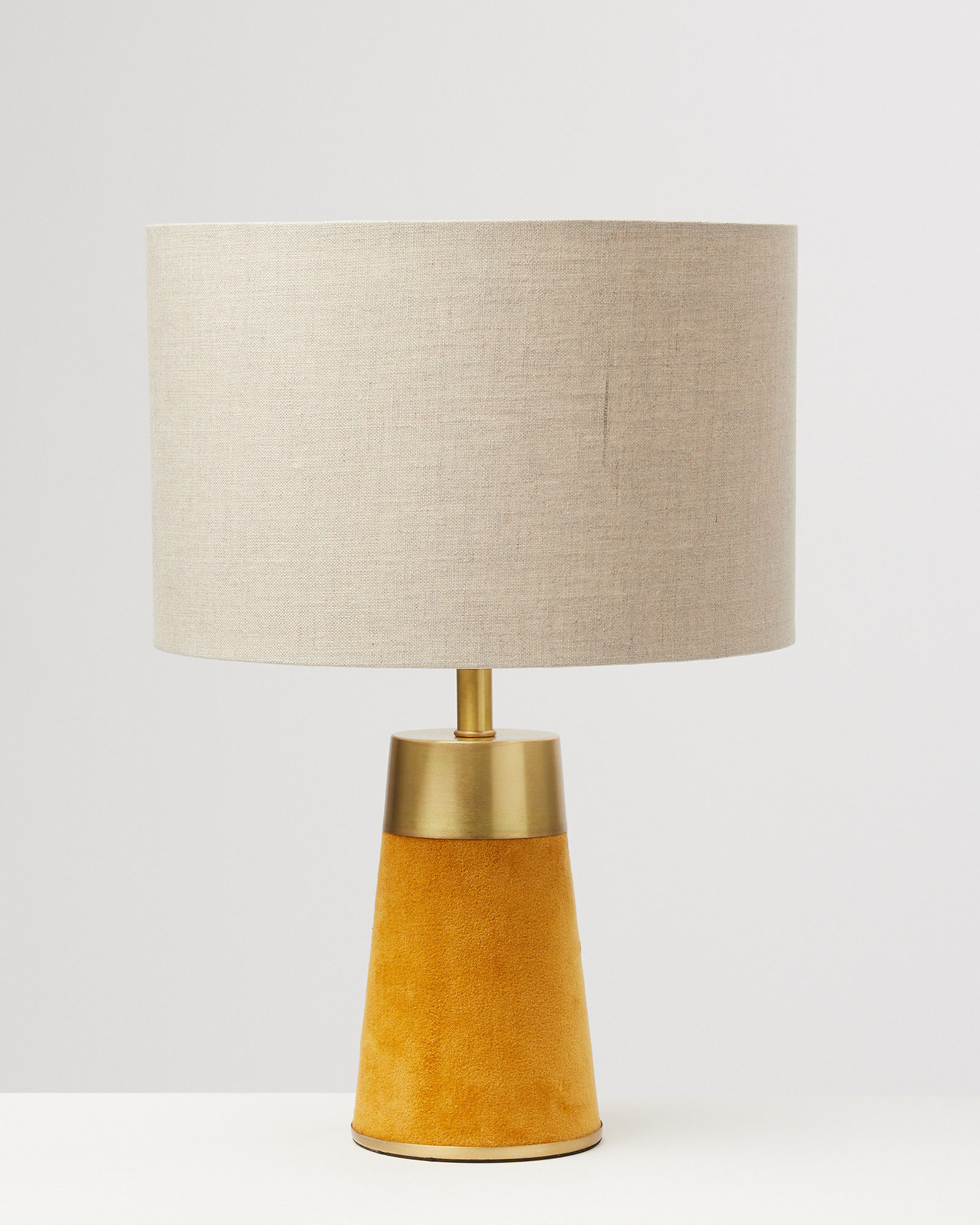 Oliver bonas table lamp sales
