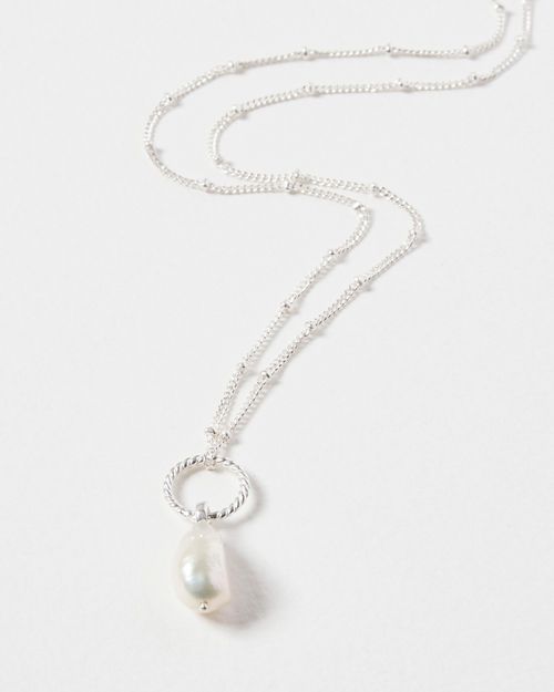 Lucia Loop & Round Pearl...