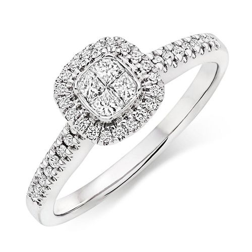 Platinum Diamond Halo Ring