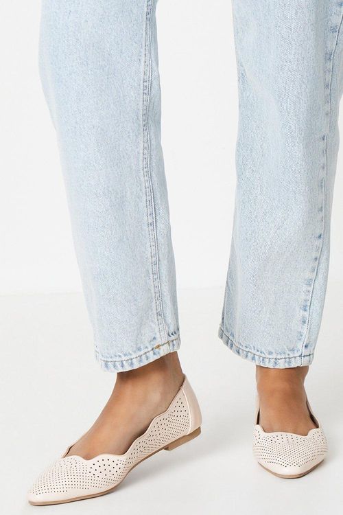 Scallop Detail Ballet Flats