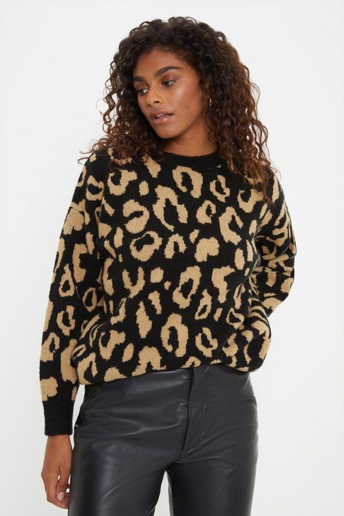 Womens Animal Jacquard Jumper