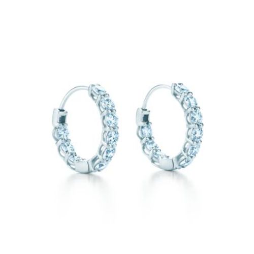 Hoop earrings in platinum...