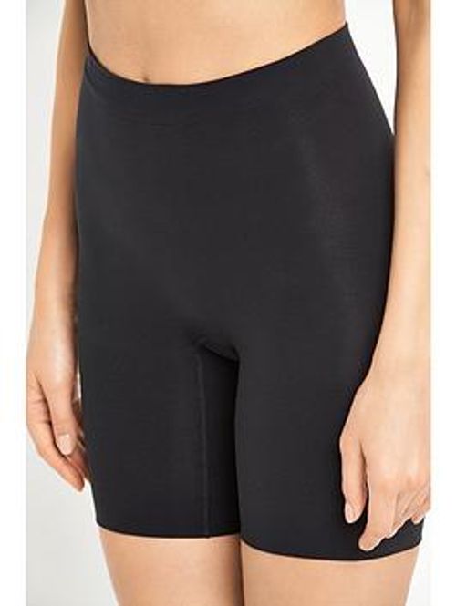 Spanx Everyday Seamless Shaping High Waisted Short - Black