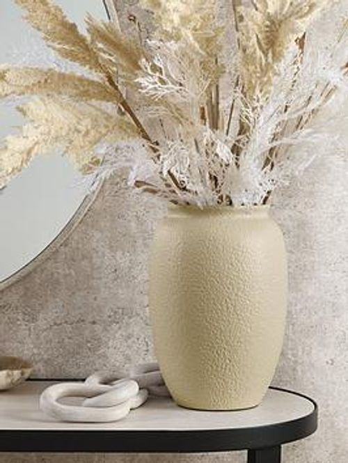 Michelle Keegan Home Puli Vase