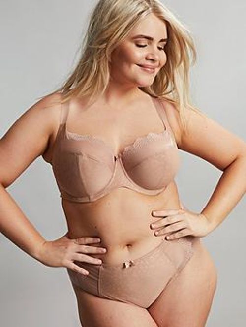 Sculptresse By Panache Esme...