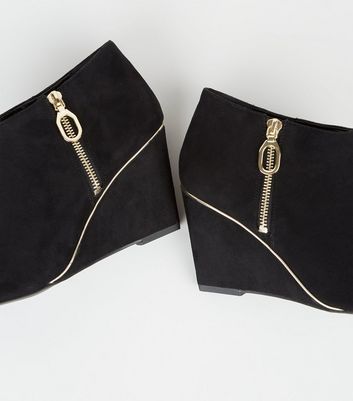Wide Fit Black Gold Trim Wedge Ankle 