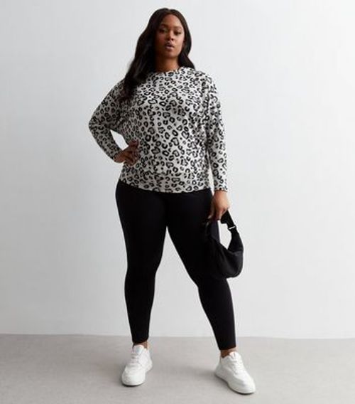 Curves Light Grey Leopard...