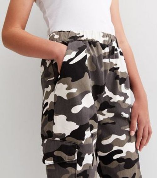 Girls Grey Piped Camo Side Stripe Leggings