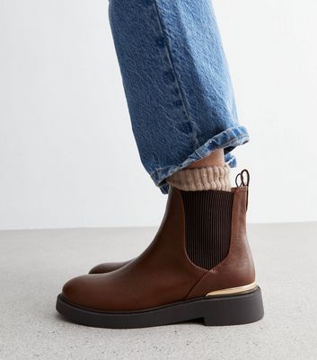 Black leather metal clearance trim brogue chelsea boots