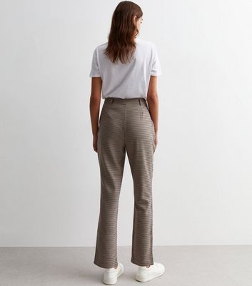 Black Check Jersey High Waist Tapered Trousers | New Look | Tapered trousers,  Trousers women, Pants for women