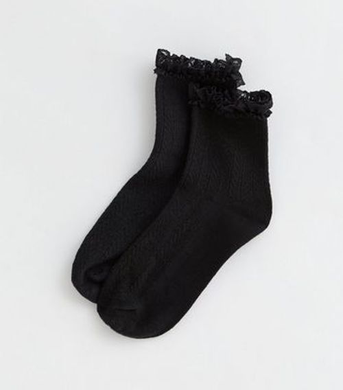 Black Cable Frill Ankle Socks...