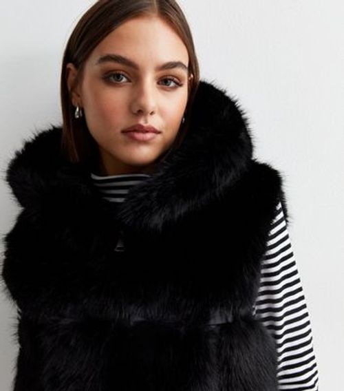 Gini London Black Faux Fur...