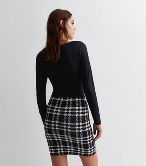 Cameo Rose Black Check Knit...