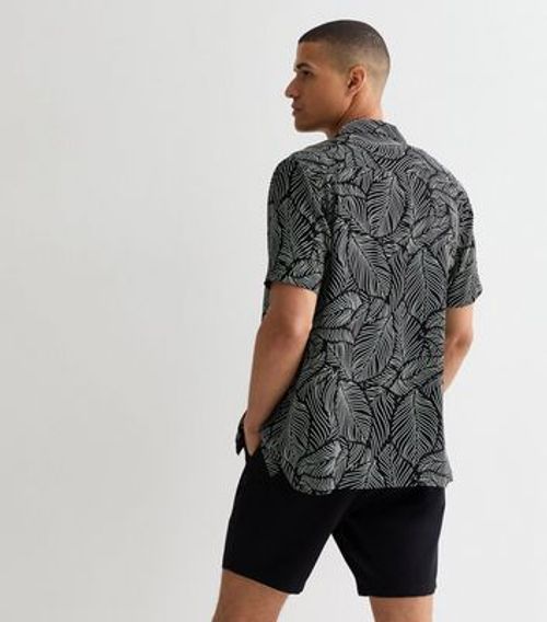 Men's Black Leaf Print Short...