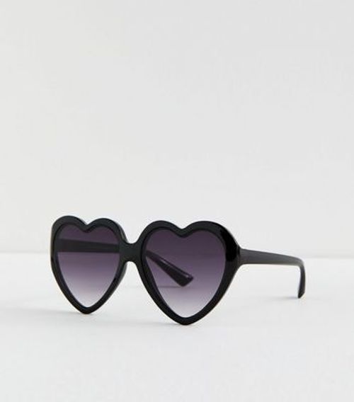 Black Heart Frame Sunglasses...