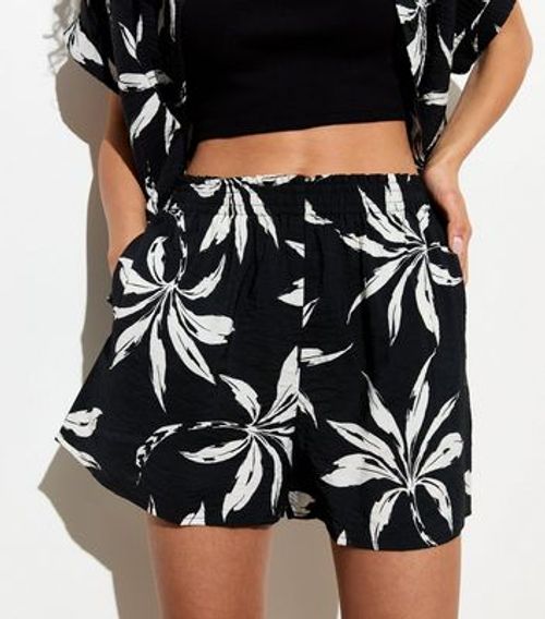 Black Palm Print Shorts New...