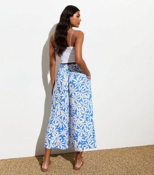 Blue Cropped Floral Printed...