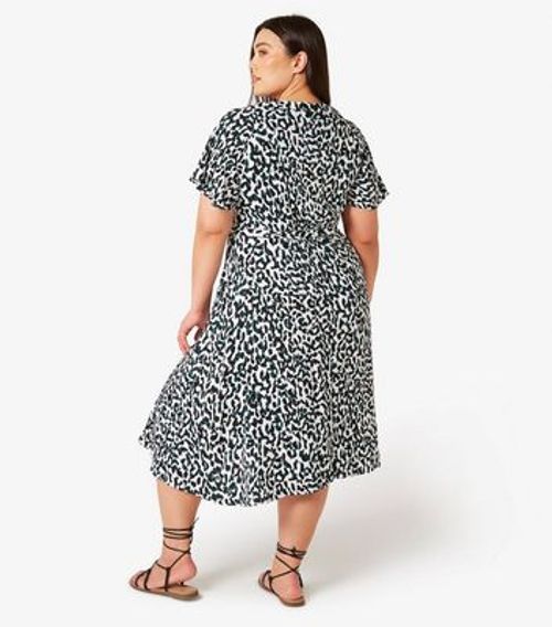 Apricot Curve Leopard-Print Midi Dres New Look