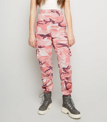 Stylish Women's Military Camouflage Cargo Pants