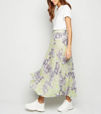 yellow snake print pleated midi skirt