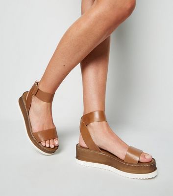 tan flatform sandals