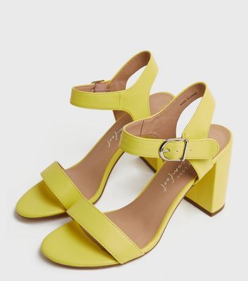 closed toe flats with ankle strap