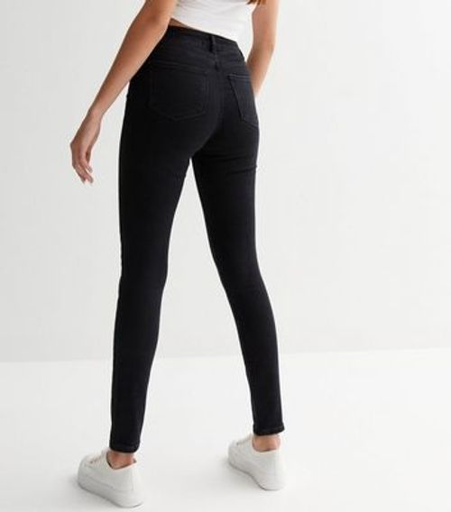 Black Mid Rise Amie Skinny...