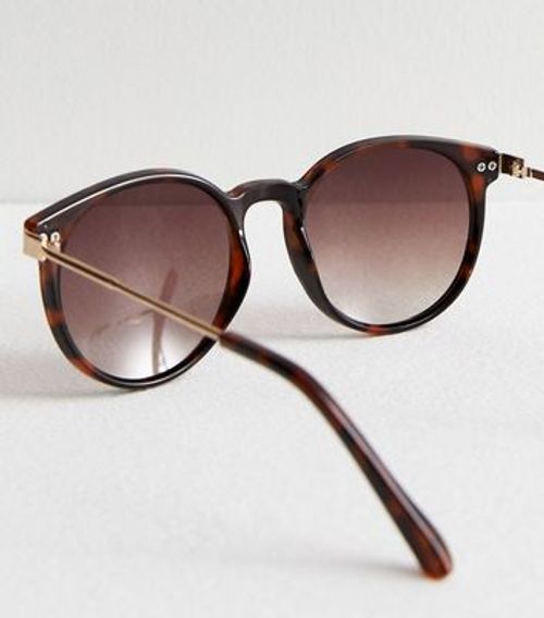 Brown Round Frame Sunglasses...