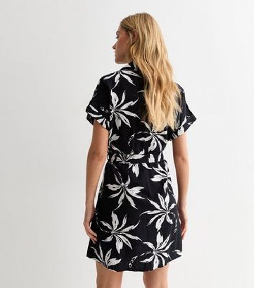 Black Floral Belted Mini...