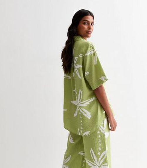 Green Palm Tree Print Short...