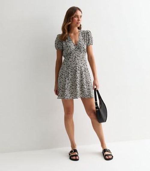 Black Ditsy Print V Neck Mini...