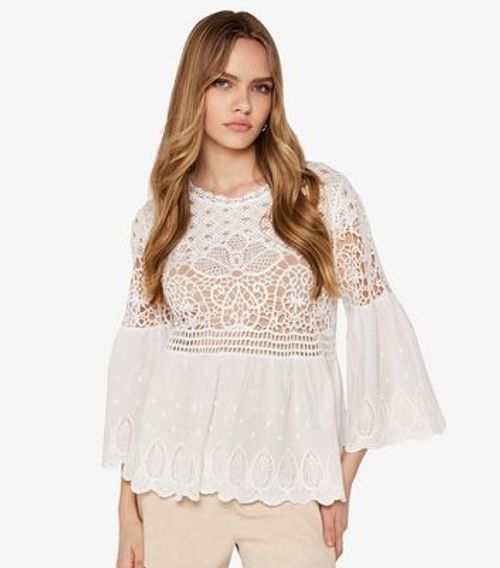 Apricot White Crochet Lace...