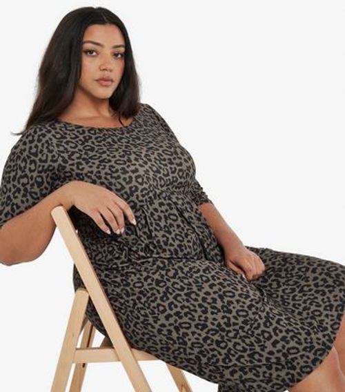 Apricot Curves Khaki Animal...