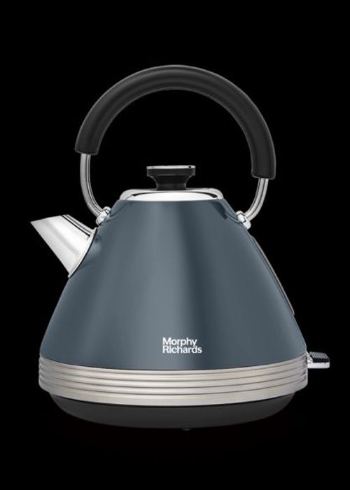 Venture Retro Pyramid Kettle