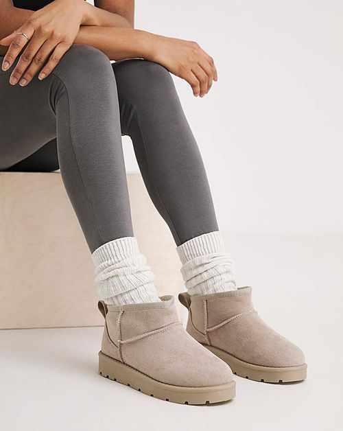 Lowcut Fleece Lined Boots...