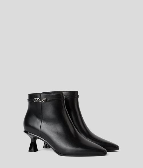 Karl Lagerfeld,...