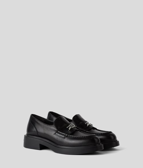 Karl Lagerfeld, Macie signia...