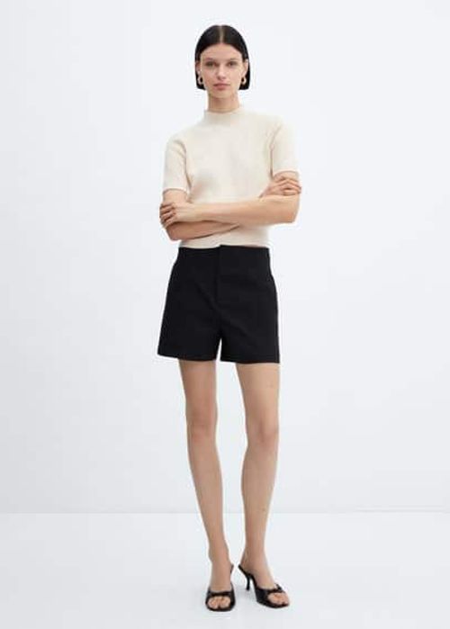 High-waist straight shorts...